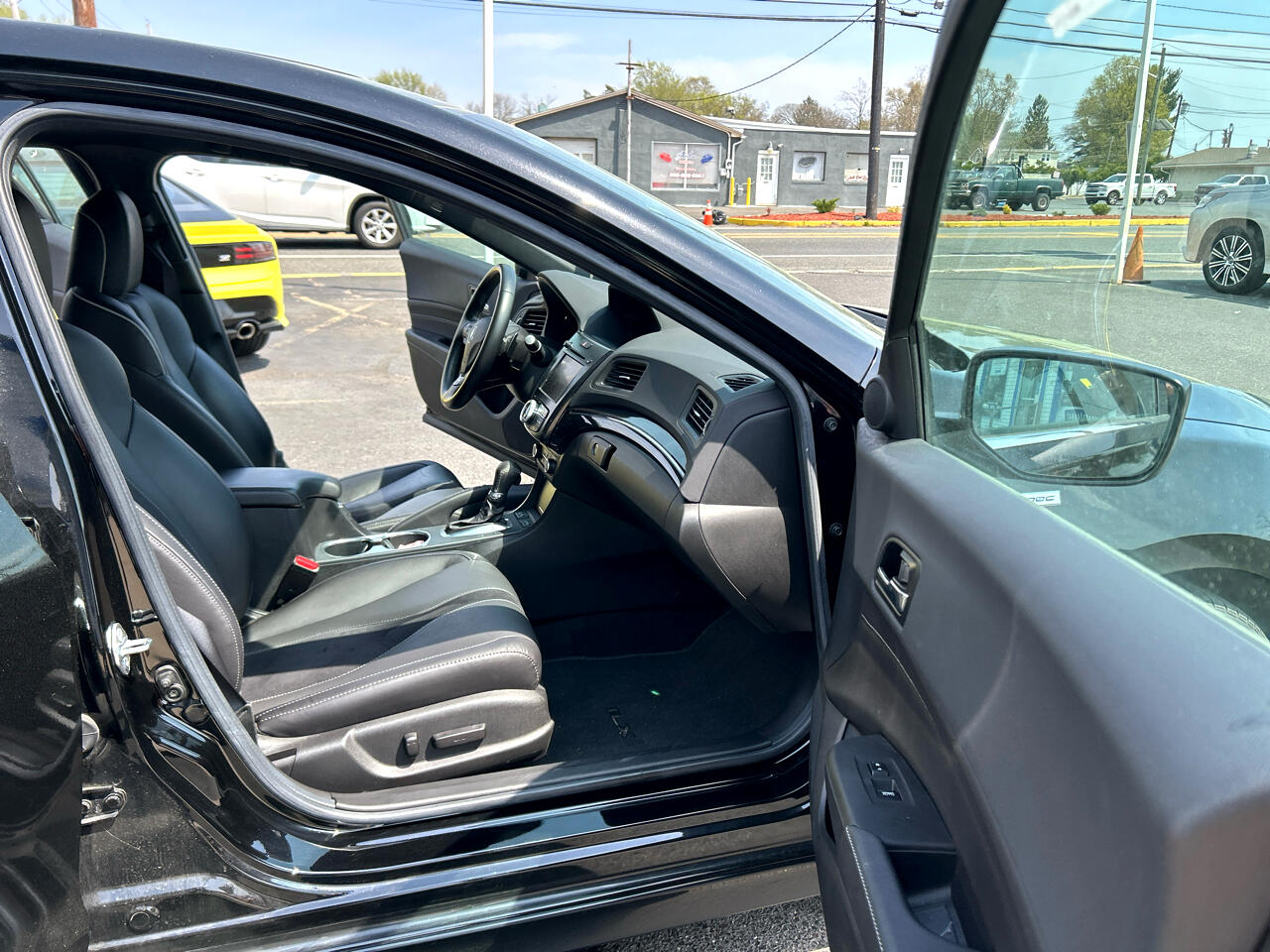 Vehicle Image 18 of 30 for 2022 Acura ILX