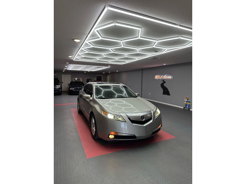 2011 Acura TL Technology Package and 18 Inch Wheels