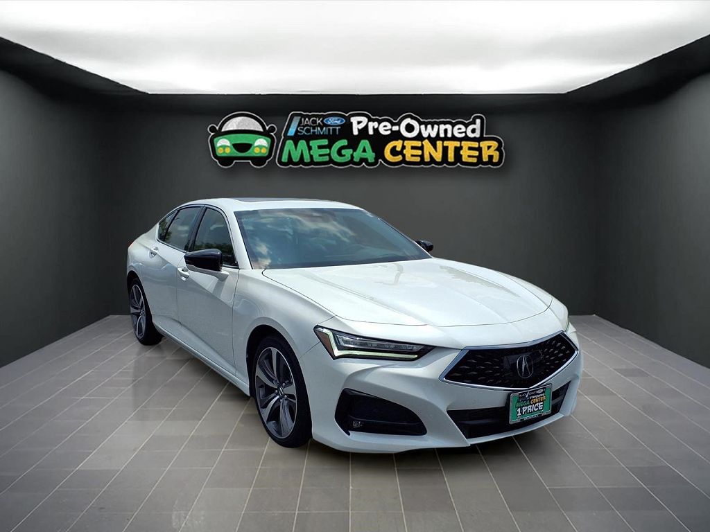 2022 Acura TLX w/Advance Package