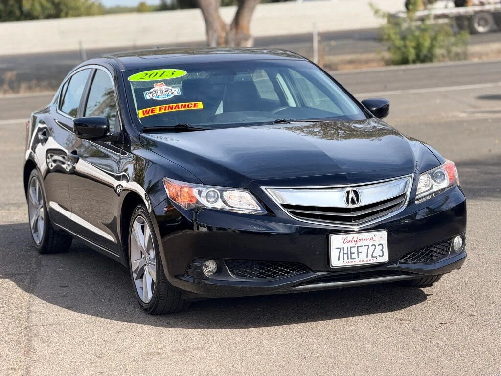 2013 Acura ILX Technology Package