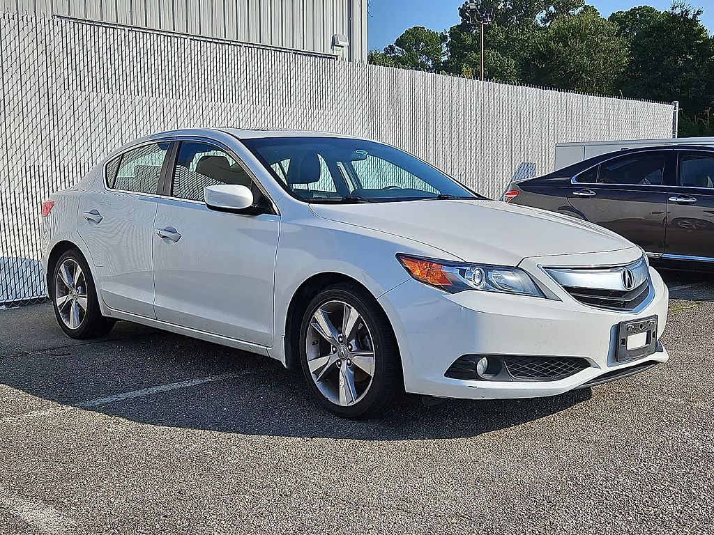 2013 Acura ILX Technology Package