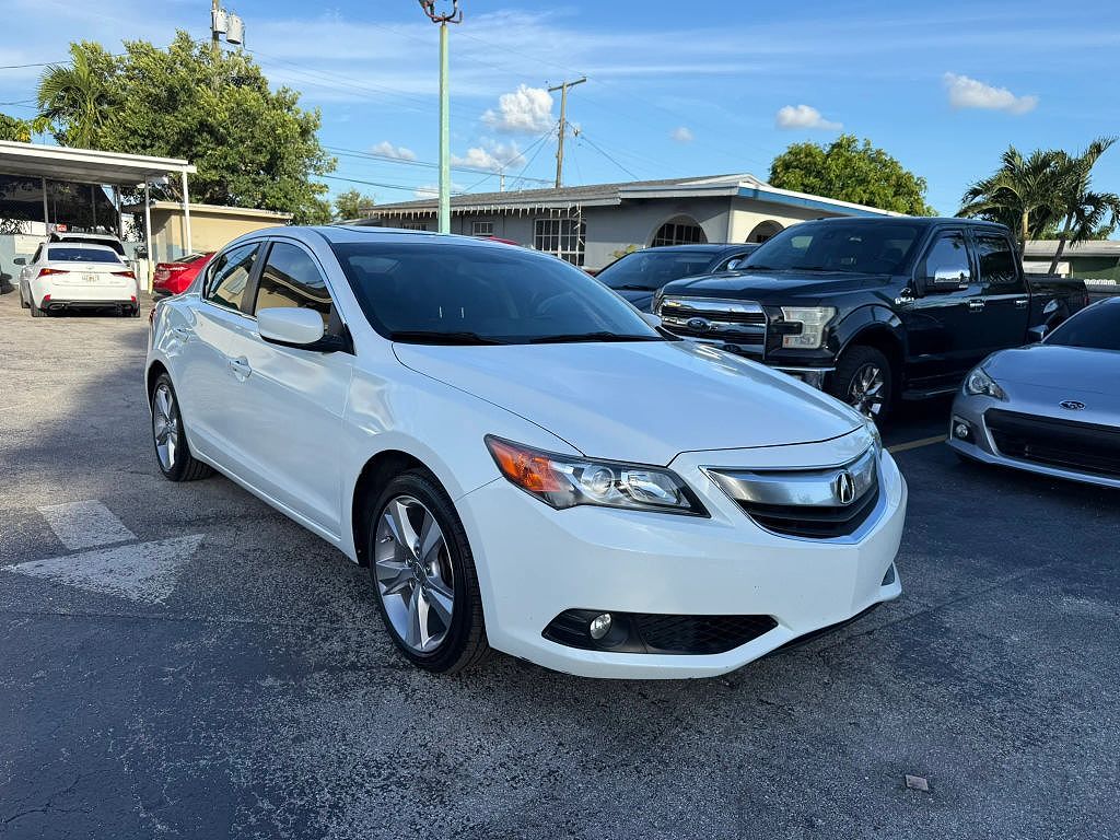 2013 Acura ILX Technology Package