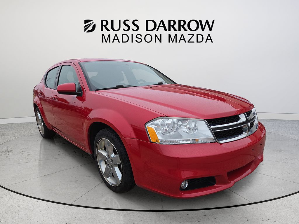 2011 Dodge Avenger Lux