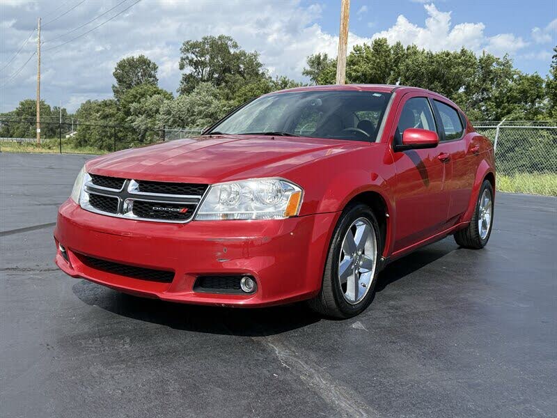 2011 Dodge Avenger Lux