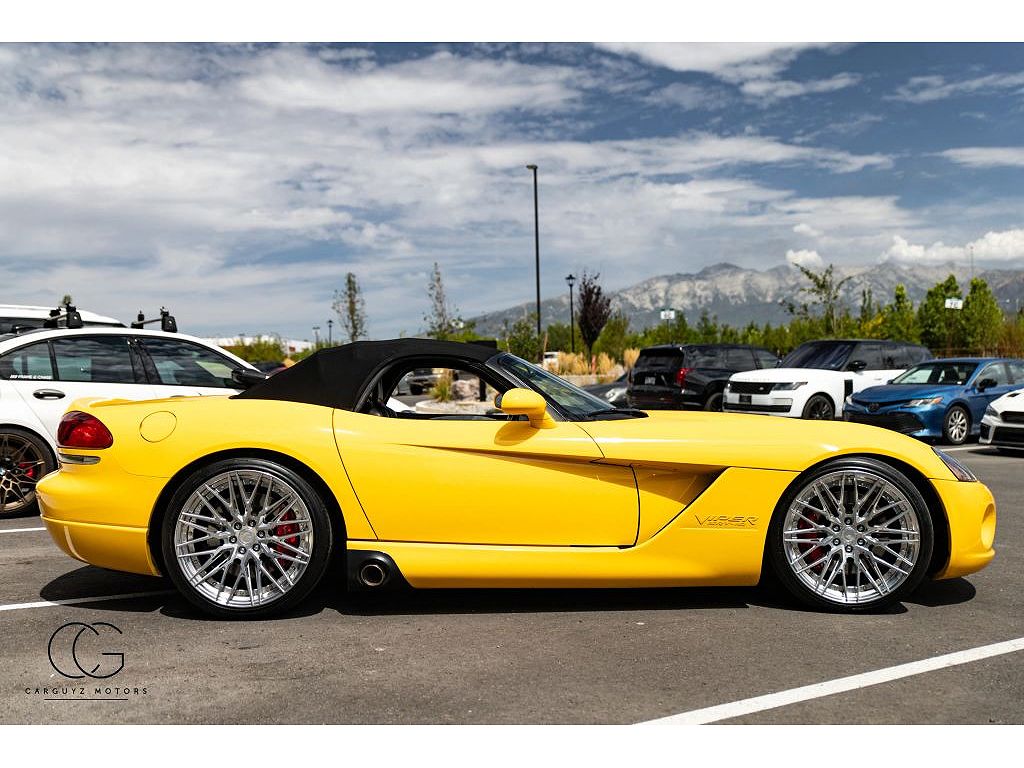 2005 Dodge Viper SRT-10