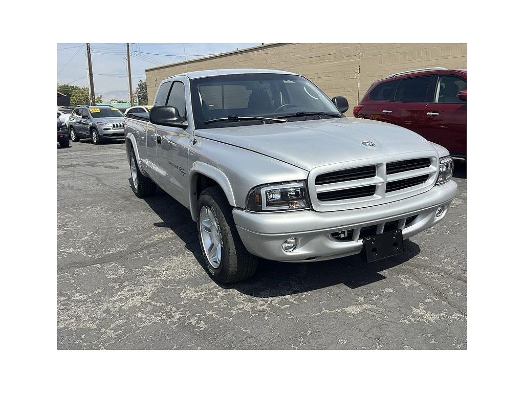 2001 Dodge Dakota Club Cab 131" WB Sport