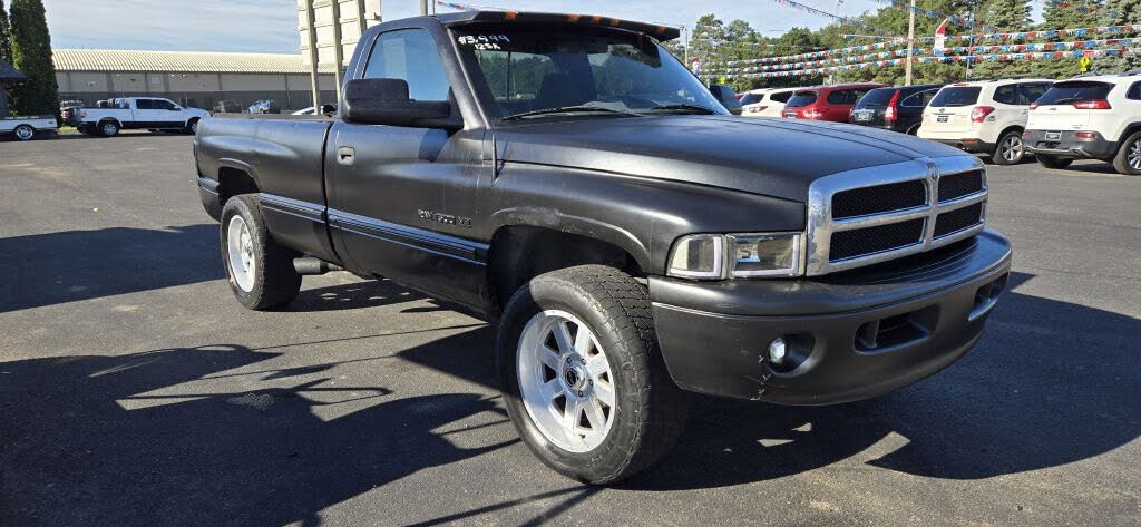 1999 Dodge Ram Pickup 1500 ST