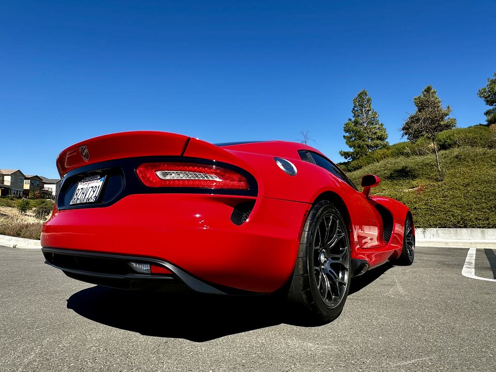 Vehicle Image 6 of 31 for 2014 Dodge SRT Viper