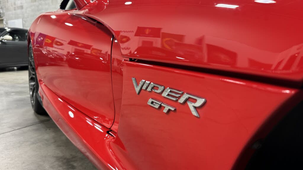 Vehicle Image 25 of 76 for 2015 Dodge Viper