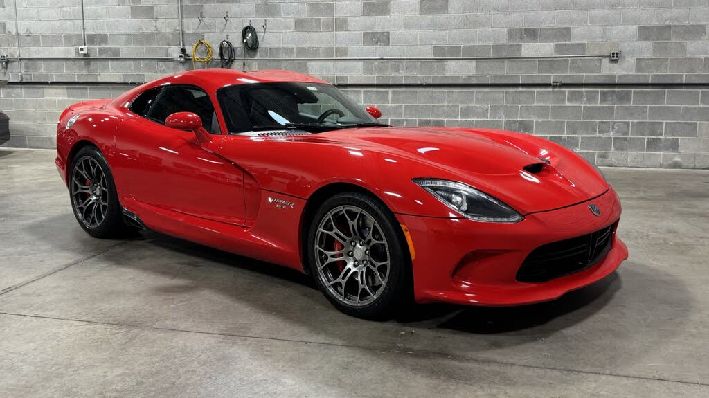 Vehicle Image 3 of 76 for 2015 Dodge Viper