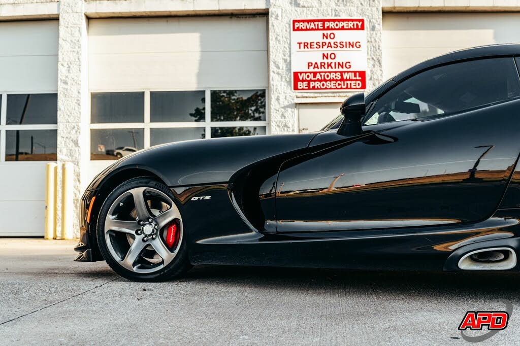 2014 Dodge SRT Viper - 32