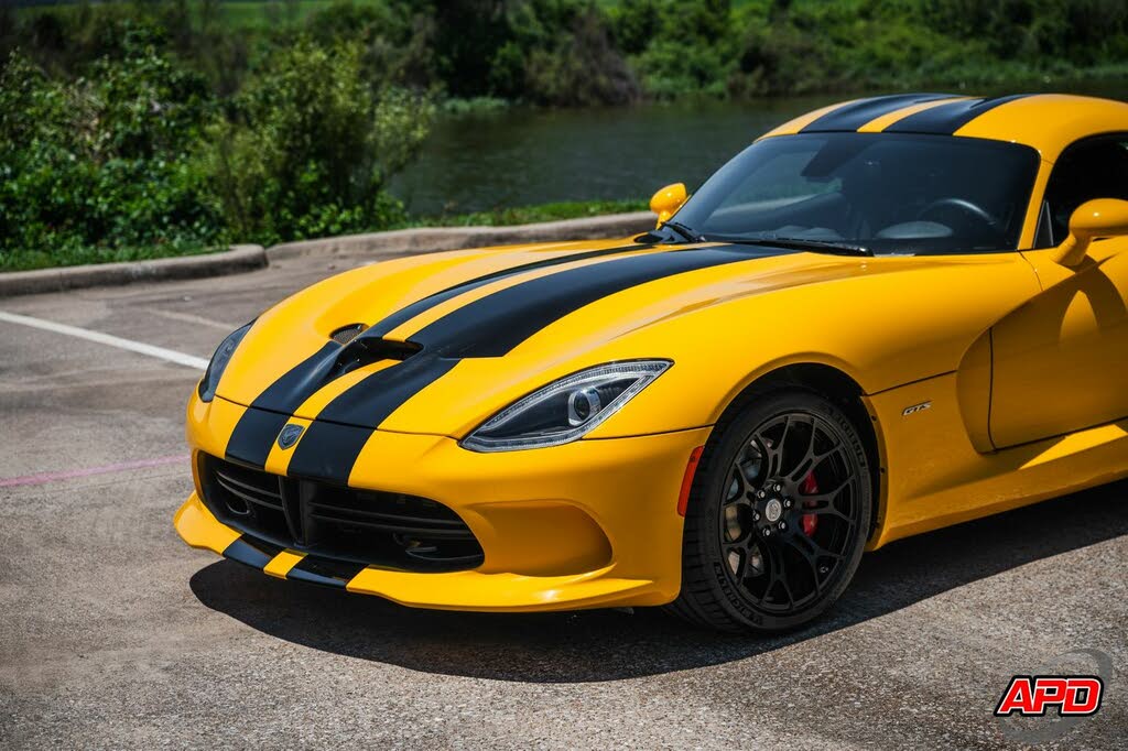 Vehicle Image 42 of 90 for 2014 Dodge SRT Viper