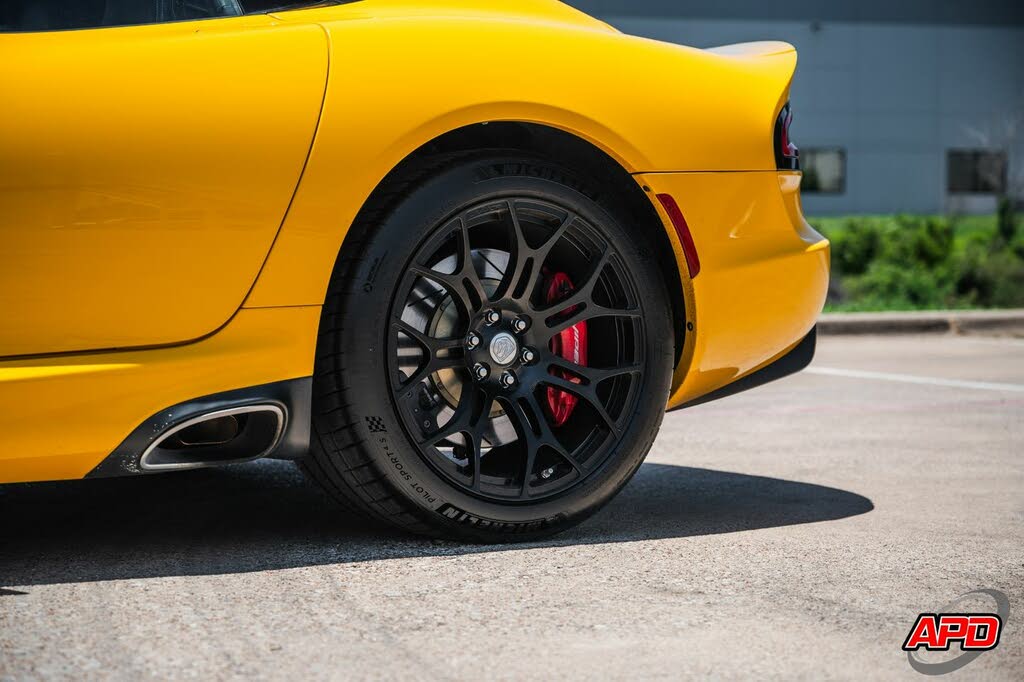 2014 Dodge SRT Viper - 44