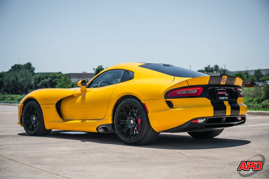 Vehicle Image 46 of 90 for 2014 Dodge SRT Viper