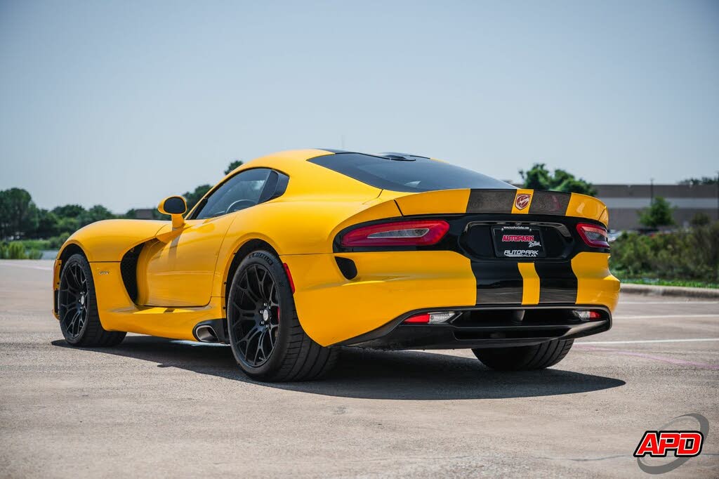 Vehicle Image 48 of 90 for 2014 Dodge SRT Viper