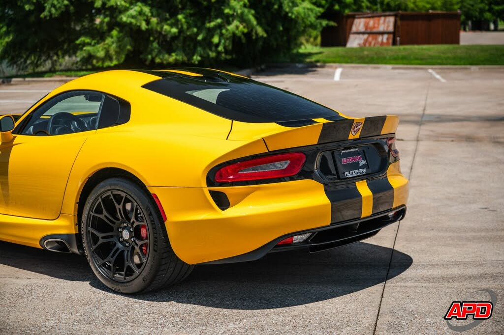 Vehicle Image 60 of 90 for 2014 Dodge SRT Viper