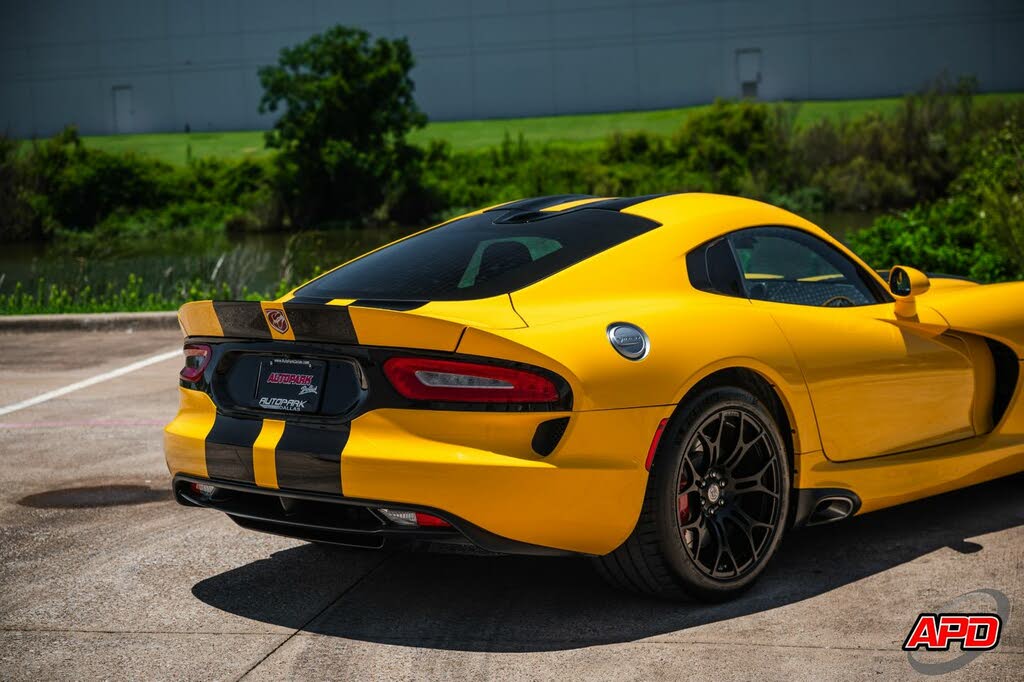 Vehicle Image 68 of 90 for 2014 Dodge SRT Viper