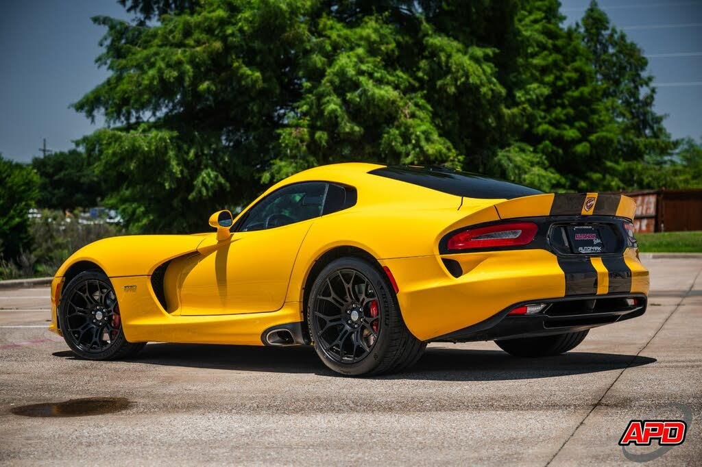 Vehicle Image 7 of 90 for 2014 Dodge SRT Viper