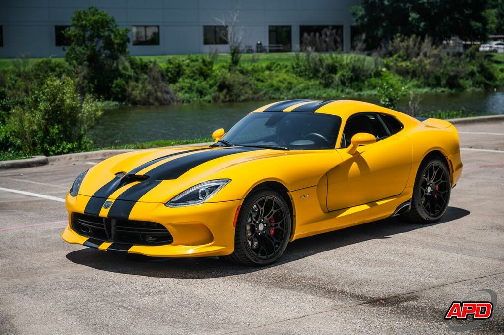 Vehicle Image 9 of 90 for 2014 Dodge SRT Viper