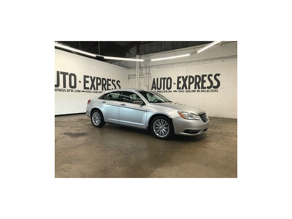 2011 Chrysler 200 Limited