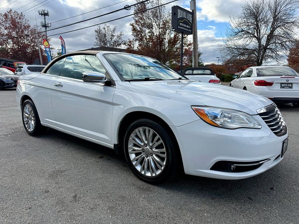 2011 Chrysler 200 Limited