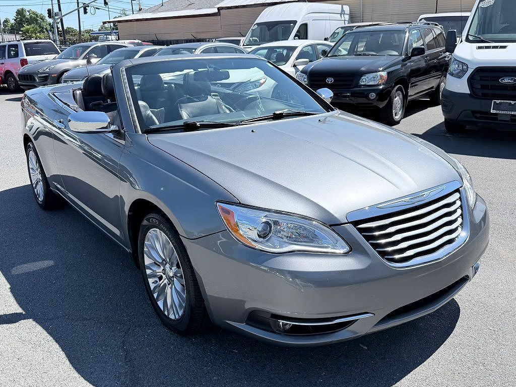 2011 Chrysler 200 Limited