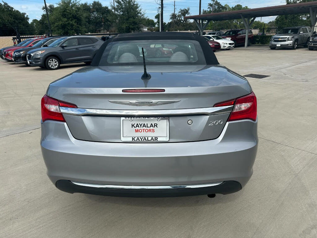 Vehicle Image 8 of 49 for 2014 Chrysler 200