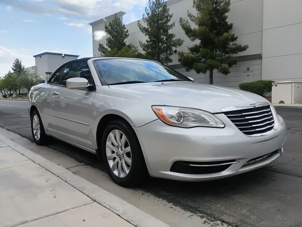 2012 Chrysler 200 Touring