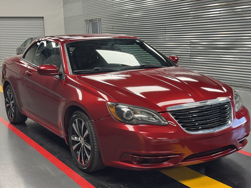 2013 Chrysler 200 S