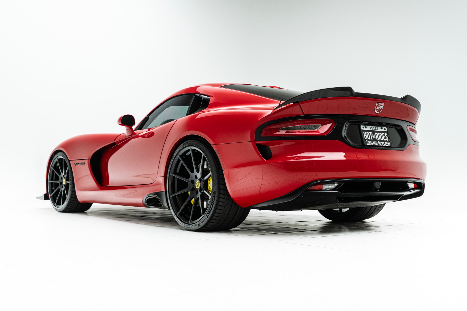 2016 Dodge Viper - 19