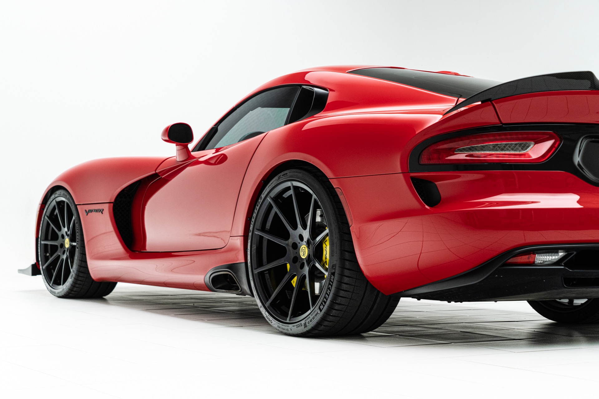 2016 Dodge Viper - 20