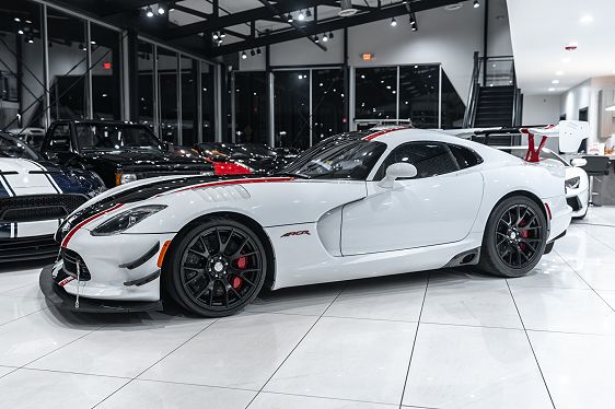 2016 Dodge Viper - 3