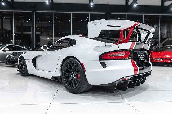 2016 Dodge Viper - 4