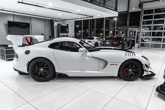 2016 Dodge Viper - 55