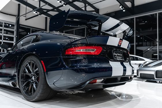 2016 Dodge Viper - 23