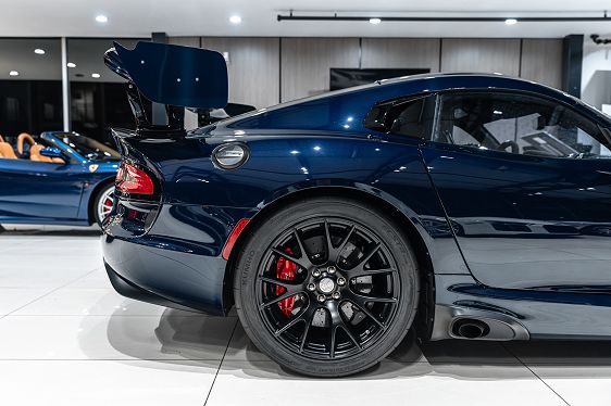 2016 Dodge Viper - 29