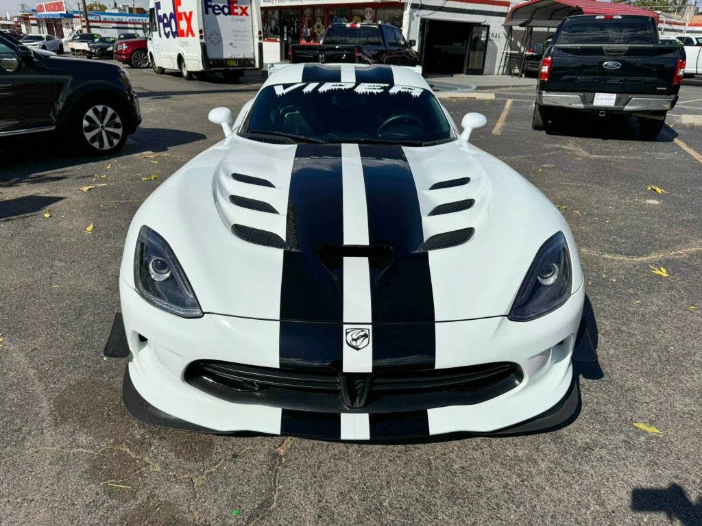 2017 Dodge Viper - 5