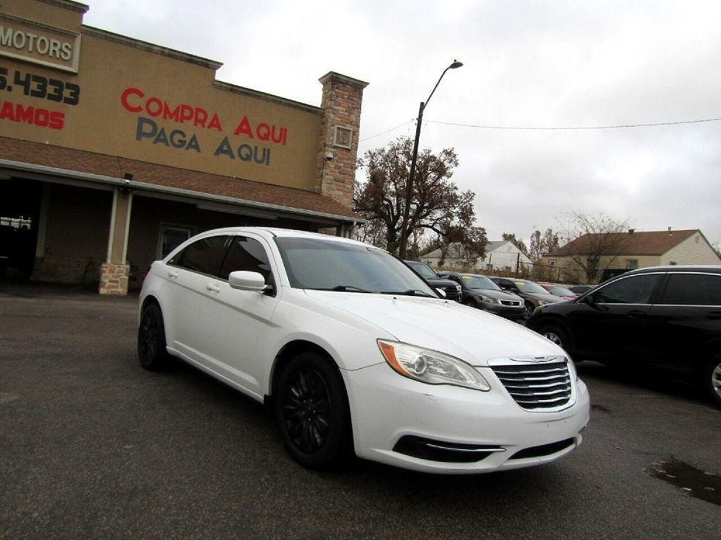 2014 Chrysler 200 LX