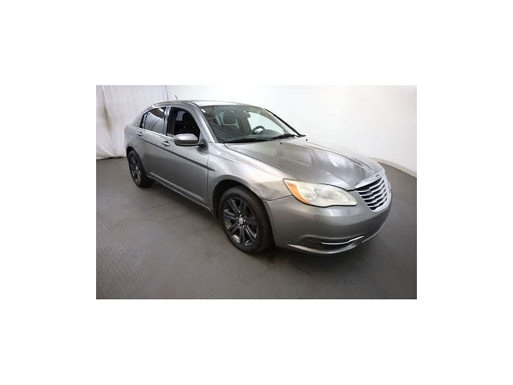 2013 Chrysler 200 LX