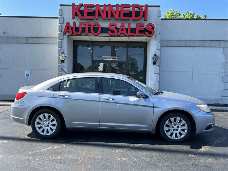 2014 Chrysler 200 LX