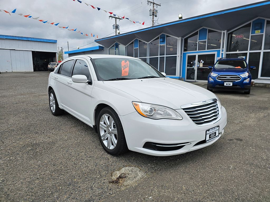 2013 Chrysler 200 LX