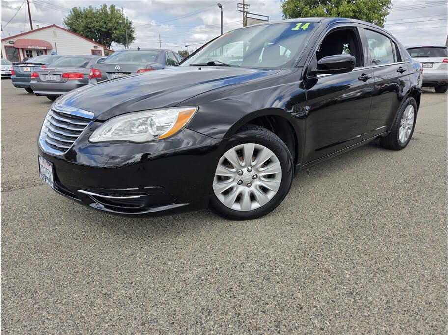 2014 Chrysler 200 LX