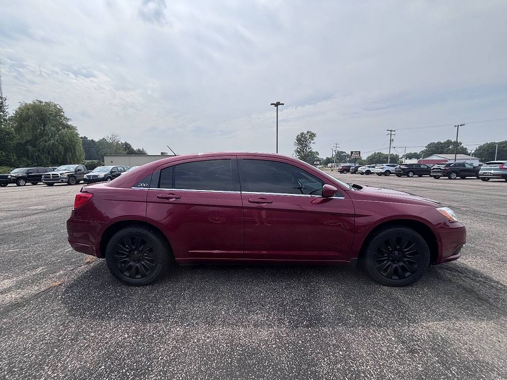 2012 Chrysler 200 LX