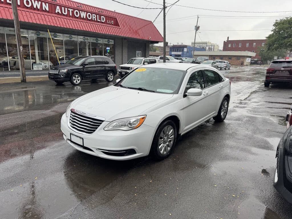 2014 Chrysler 200 LX