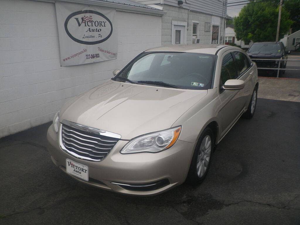 2013 Chrysler 200 LX