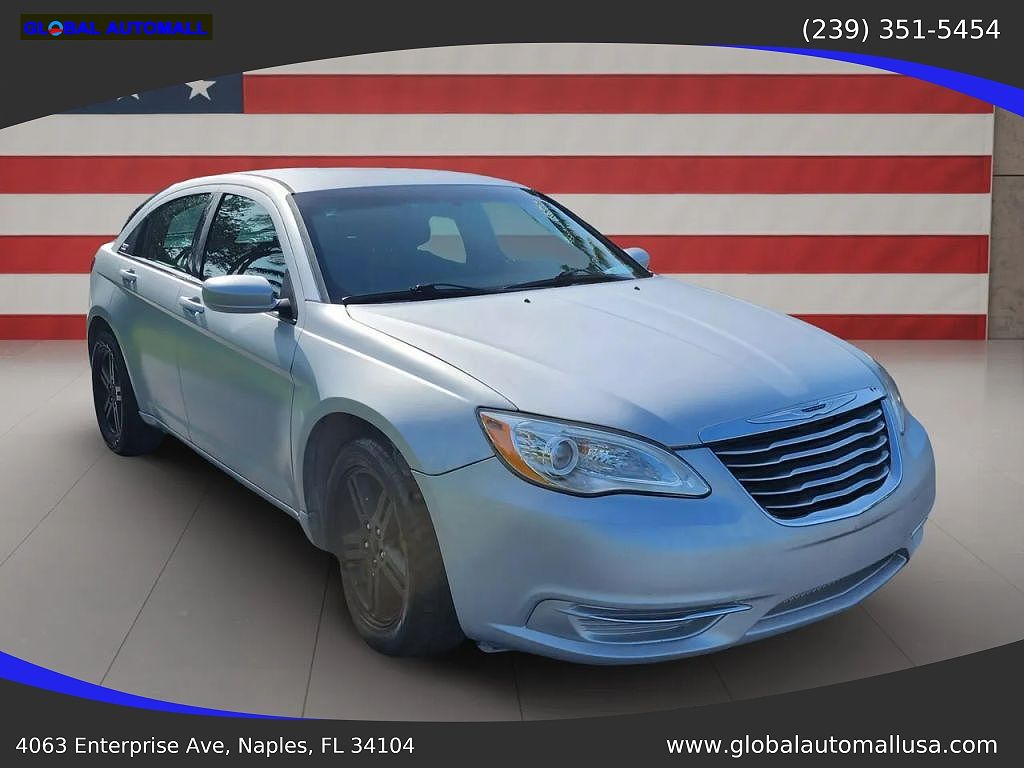 2013 Chrysler 200 Touring