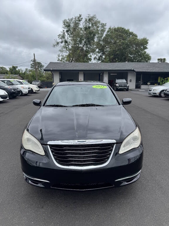 2013 Chrysler 200 Touring