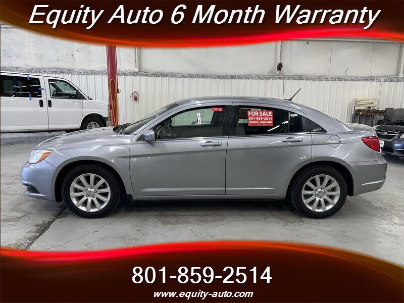 2013 Chrysler 200 Touring