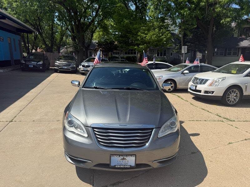 2012 Chrysler 200 Limited