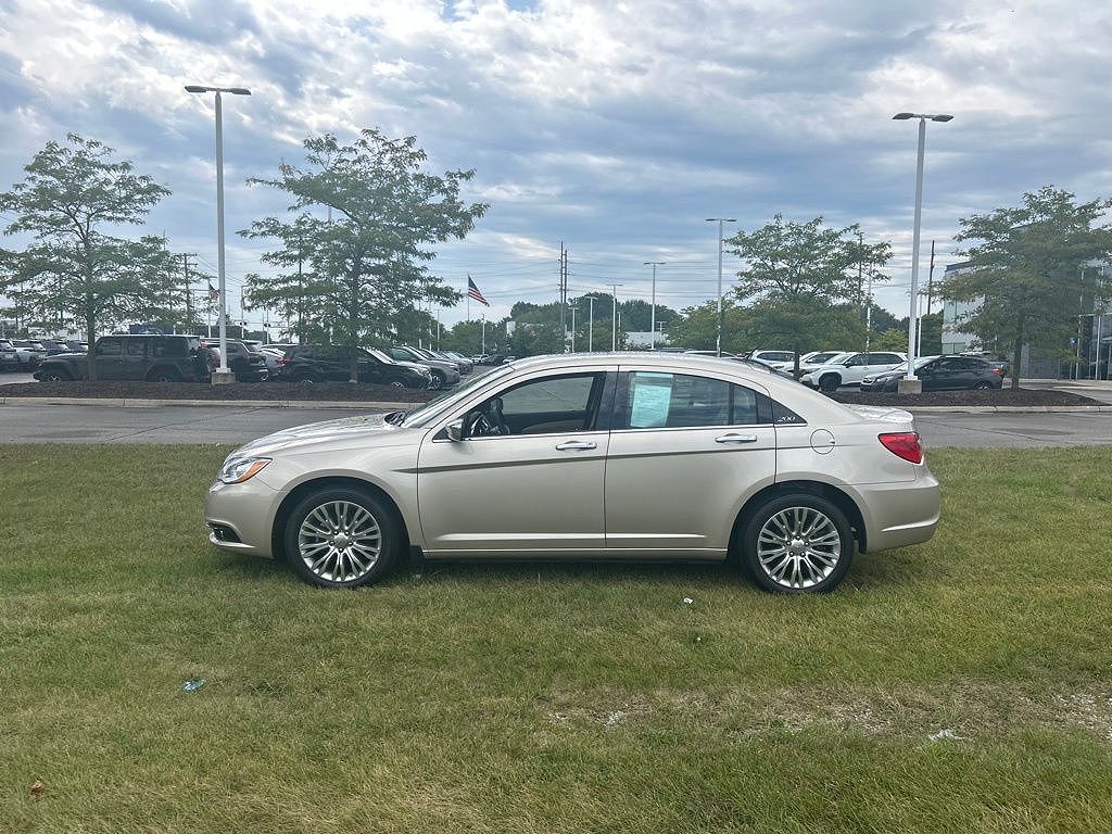 2013 Chrysler 200 Limited